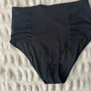 XL aerie high waisted swim bottoms